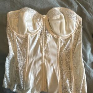 Elegant Cream Lace Bustier
